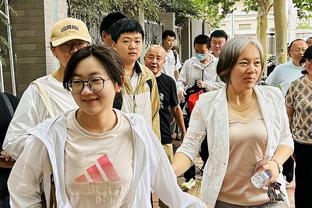 曼联球迷喷霍伊伦未把握住机会：难以原谅，14场英超联赛还没破荒